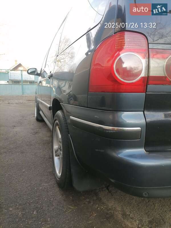 Мінівен Volkswagen Sharan 2004 в Дубні