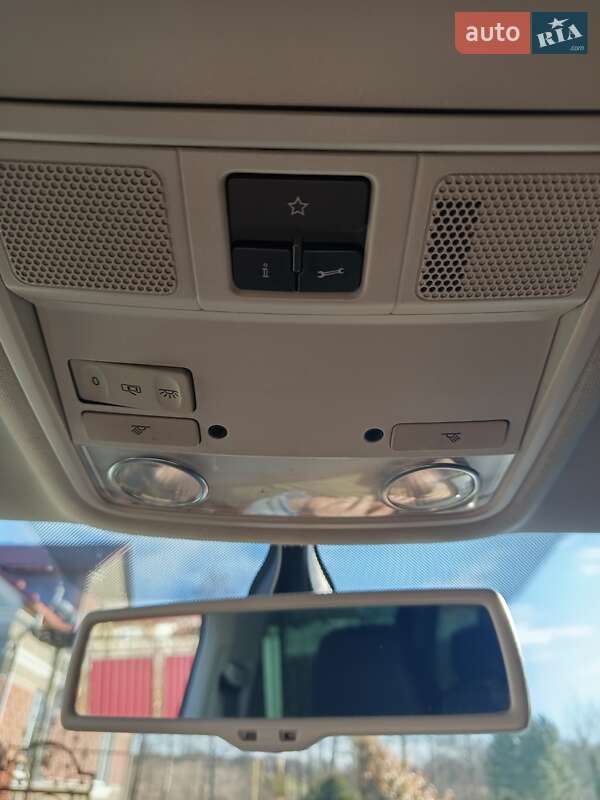 Мінівен Volkswagen Sharan 2011 в Львові