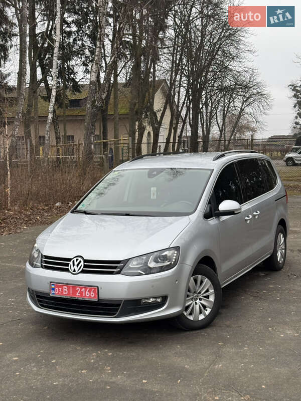 Мінівен Volkswagen Sharan 2014 в Звягелі