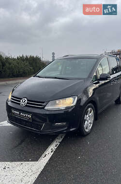 Минивэн Volkswagen Sharan 2013 в Киеве