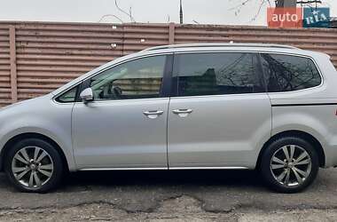 Минивэн Volkswagen Sharan 2011 в Запорожье