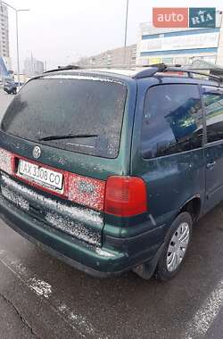 Минивэн Volkswagen Sharan 2002 в Харькове