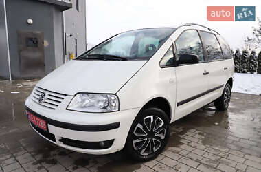 Минивэн Volkswagen Sharan 2001 в Бучаче