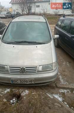 Минивэн Volkswagen Sharan 1999 в Самборе