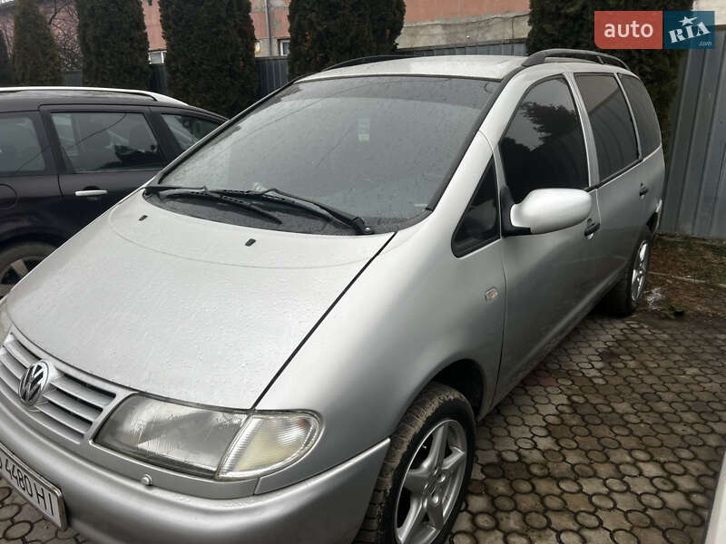 Мінівен Volkswagen Sharan 1997 в Ужгороді