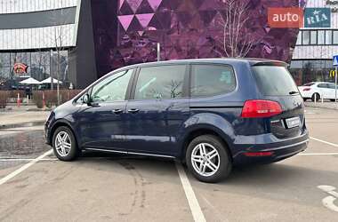 Минивэн Volkswagen Sharan 2015 в Киеве