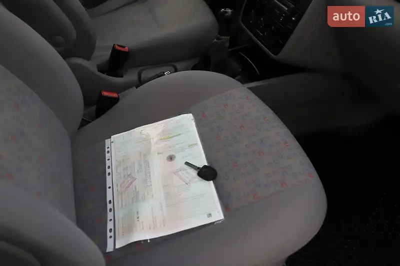 Минивэн Volkswagen Sharan 2001 в 