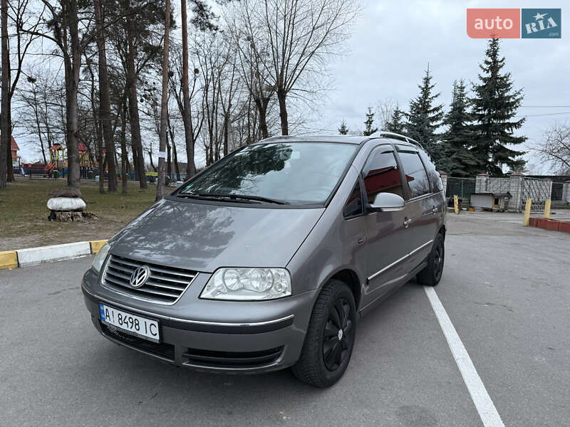 Мінівен Volkswagen Sharan 2008 в Києві