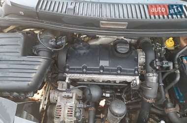 Минивэн Volkswagen Sharan 2001 в 