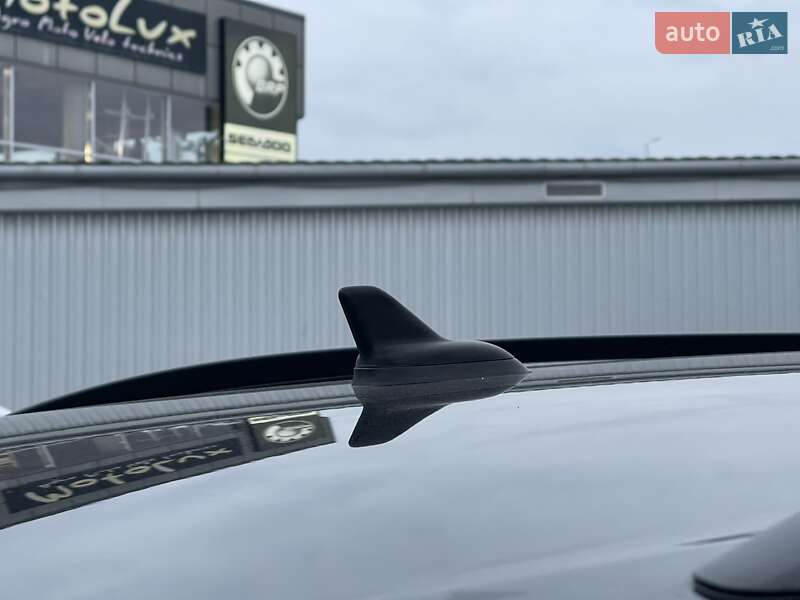 Минивэн Volkswagen Sharan 2013 в Мукачево