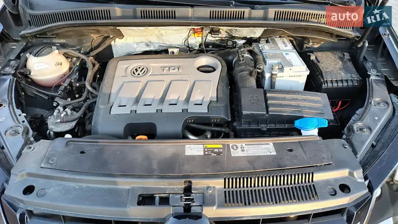 Минивэн Volkswagen Sharan 2013 в 