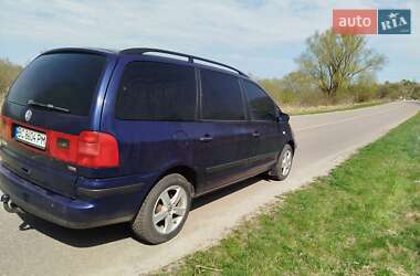Минивэн Volkswagen Sharan 2000 в 