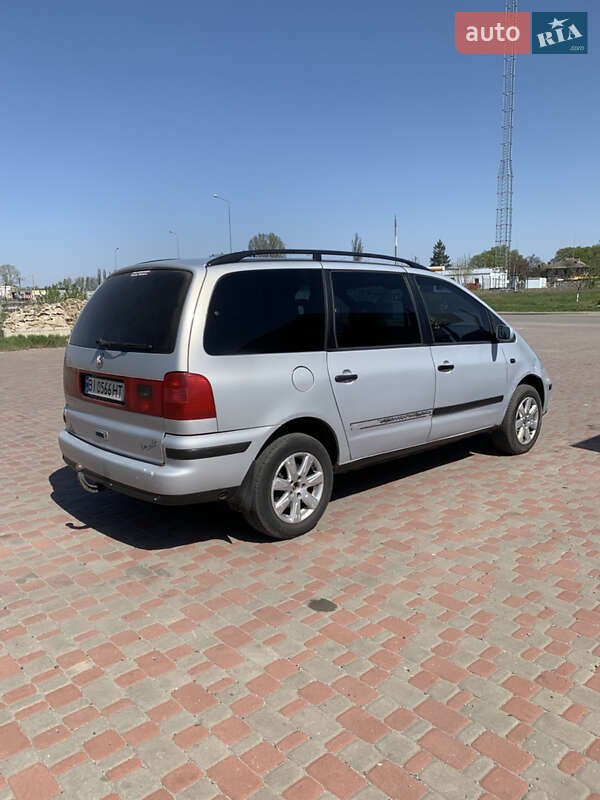Минивэн Volkswagen Sharan 2002 в Решетиловке
