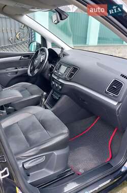 Минивэн Volkswagen Sharan 2014 в 