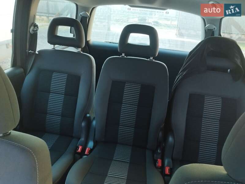 Минивэн Volkswagen Sharan 2008 в Камне-Каширском