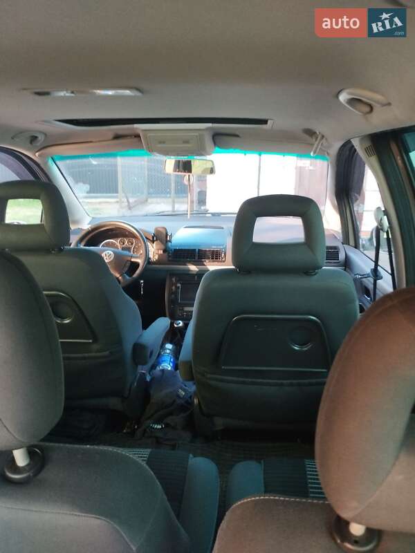 Минивэн Volkswagen Sharan 2008 в Камне-Каширском