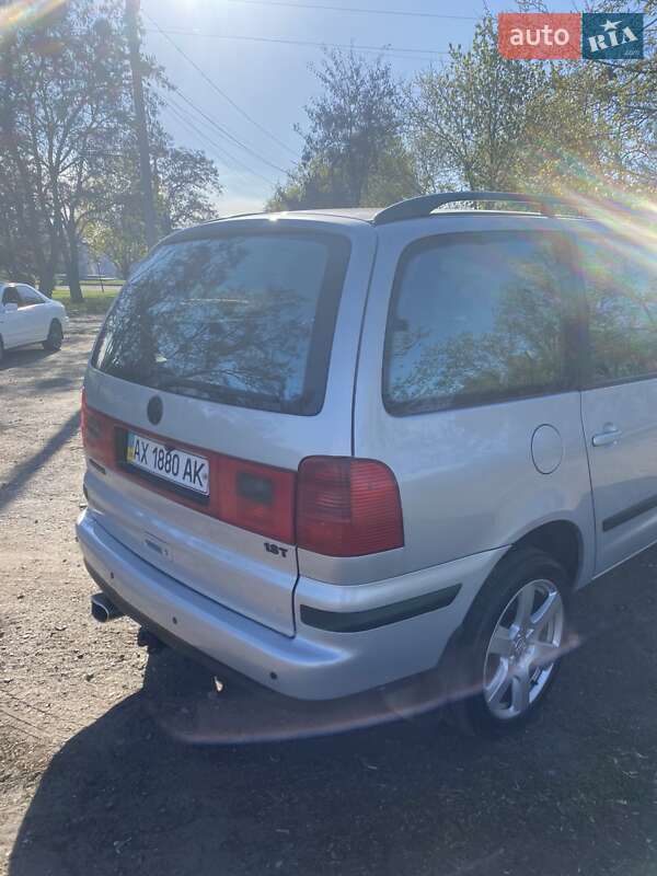 Минивэн Volkswagen Sharan 2003 в Чугуеве