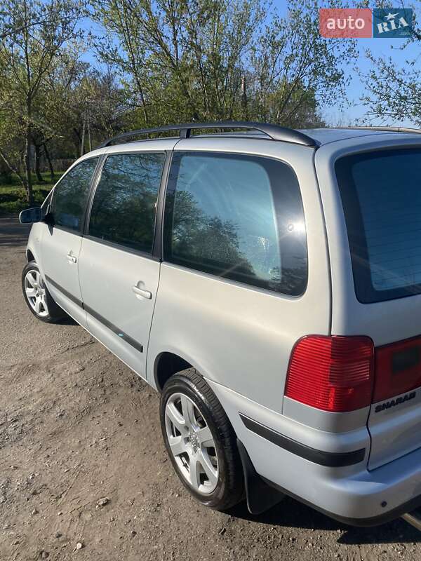 Минивэн Volkswagen Sharan 2003 в Чугуеве