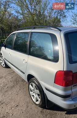 Минивэн Volkswagen Sharan 2003 в 