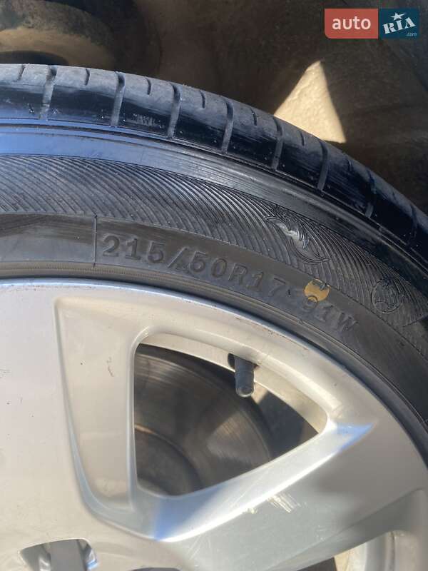 Минивэн Volkswagen Sharan 2003 в Чугуеве