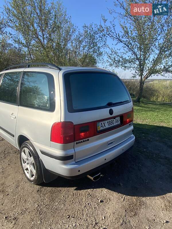 Минивэн Volkswagen Sharan 2003 в Чугуеве