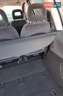 Минивэн Volkswagen Sharan 2003 в 
