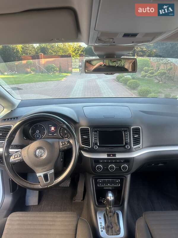 Мінівен Volkswagen Sharan 2015 в Ковелі
