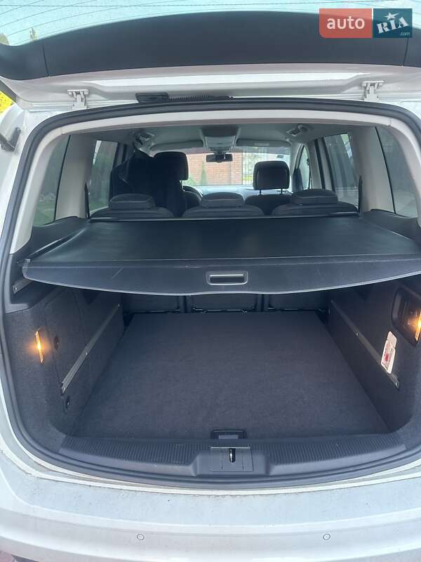 Мінівен Volkswagen Sharan 2015 в Ковелі