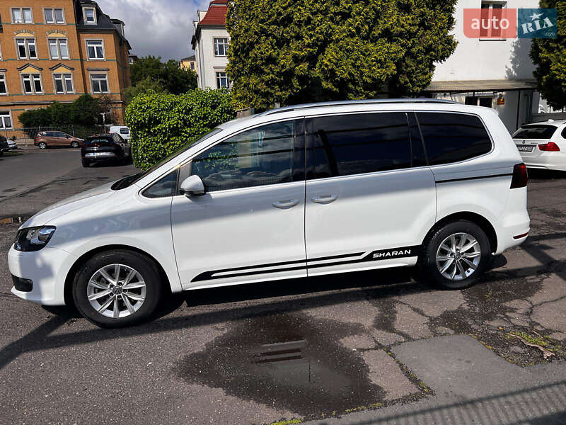 Минивэн Volkswagen Sharan 2015 в Тячеве