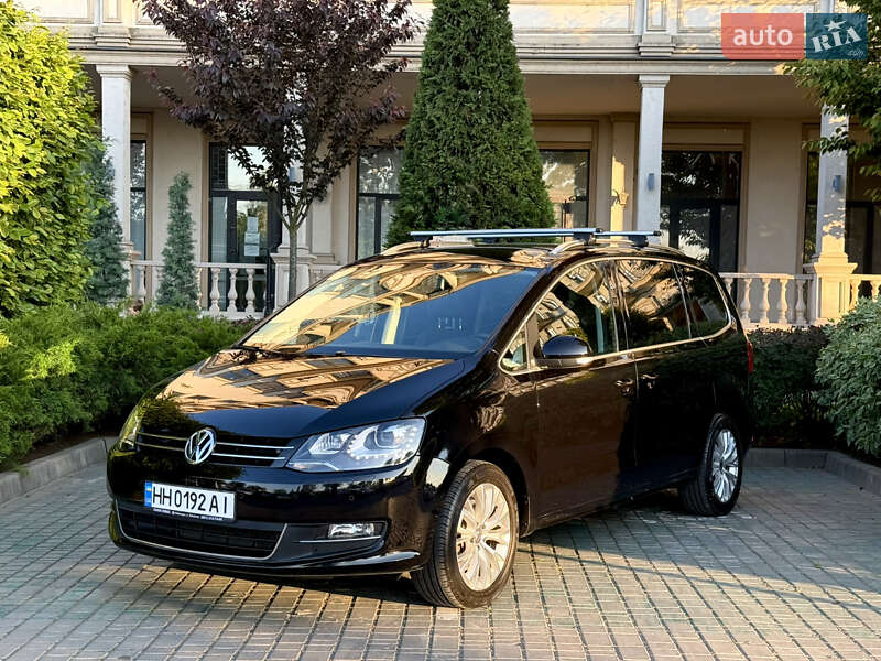 Мінівен Volkswagen Sharan 2015 в Одесі