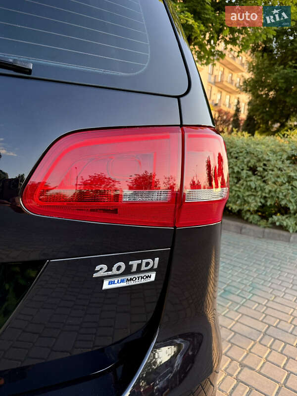 Мінівен Volkswagen Sharan 2015 в Одесі