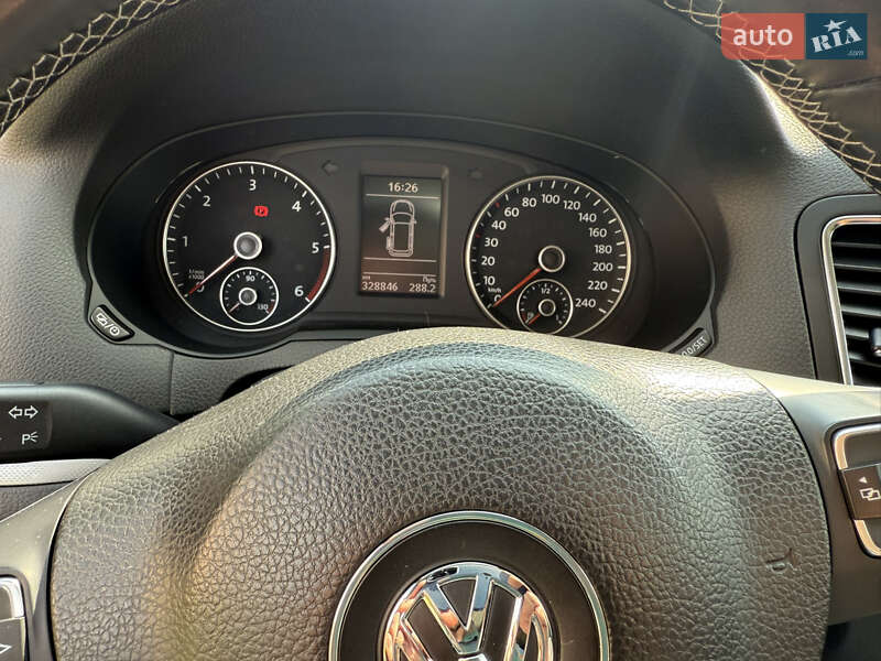 Минивэн Volkswagen Sharan 2013 в Хмельницком