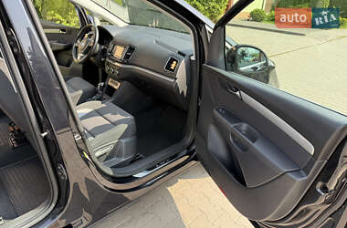 Мінівен Volkswagen Sharan 2013 в 