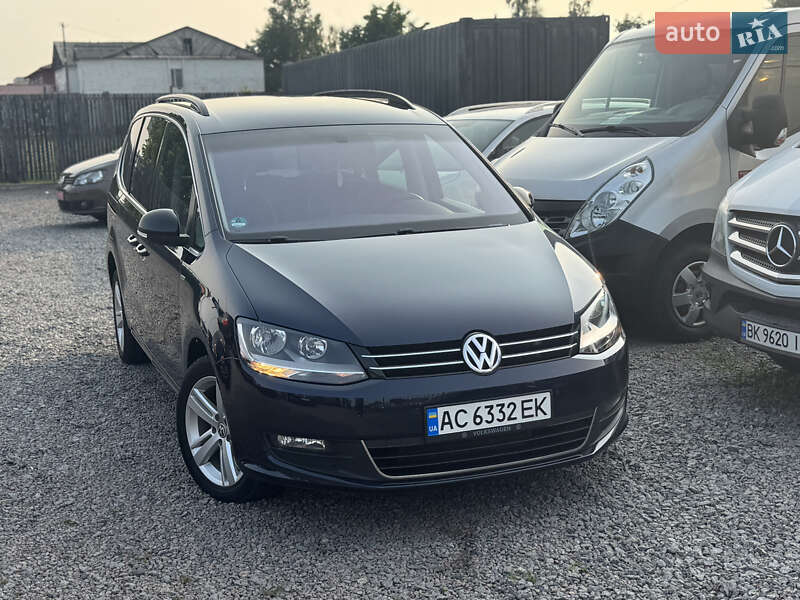 Минивэн Volkswagen Sharan 2012 в 