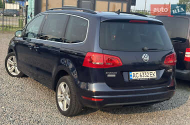 Минивэн Volkswagen Sharan 2012 в 