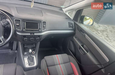 Минивэн Volkswagen Sharan 2012 в 