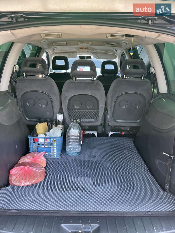 Мінівен Volkswagen Sharan 2005 в Луцьку