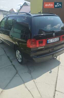 Минивэн Volkswagen Sharan 2001 в 