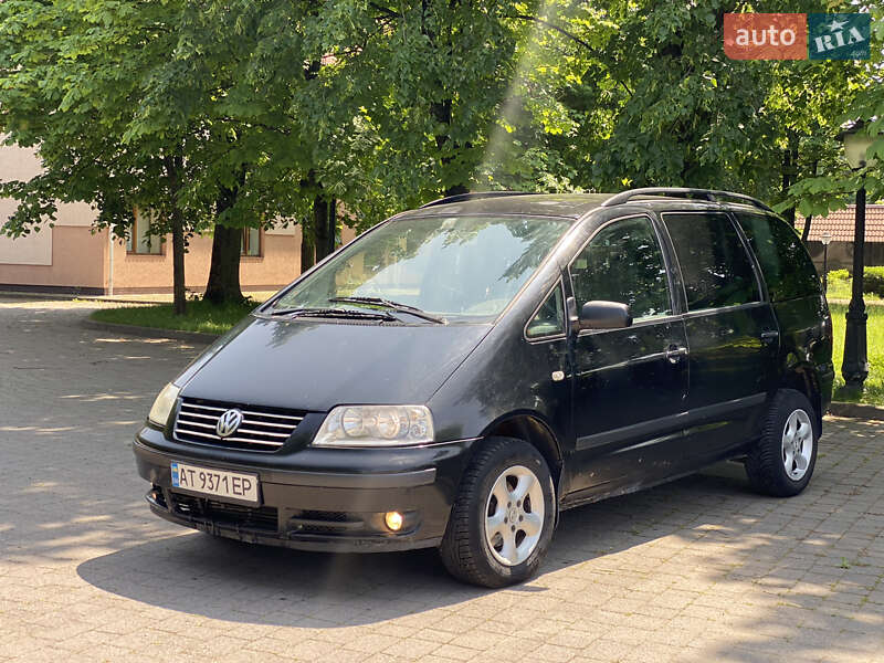 Минивэн Volkswagen Sharan 2001 в Калуше