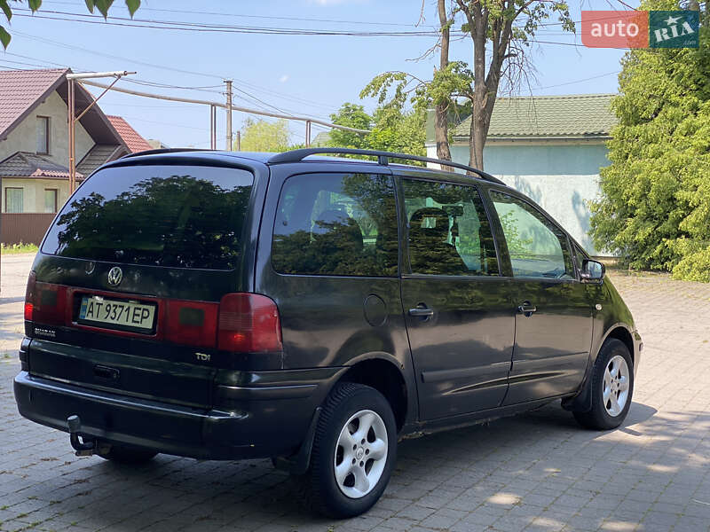Минивэн Volkswagen Sharan 2001 в Калуше