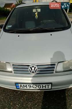 Минивэн Volkswagen Sharan 2000 в Барановке