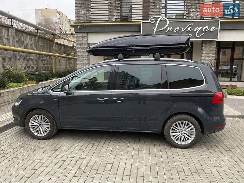 Минивэн Volkswagen Sharan 2015 в Хмельницком