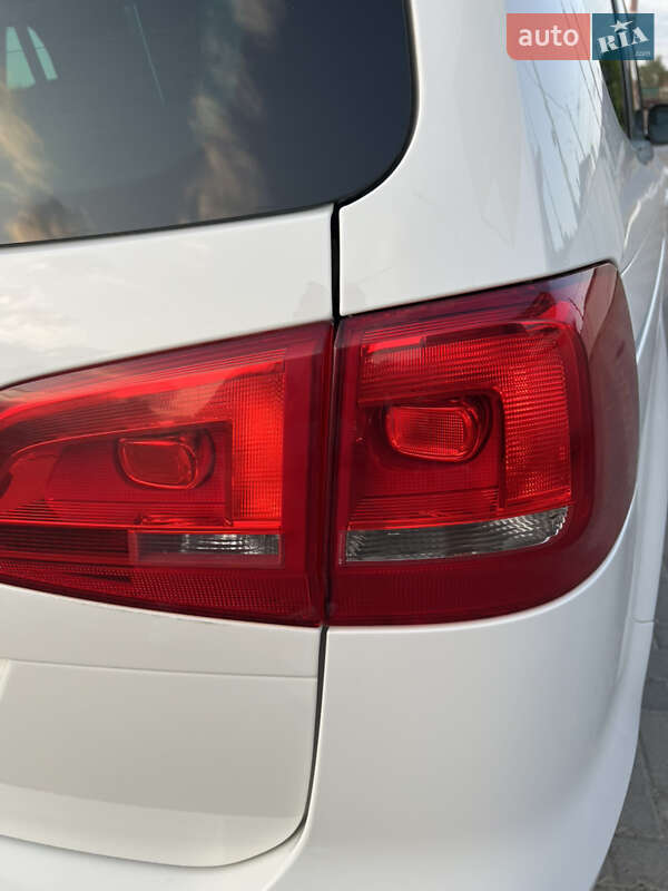 Минивэн Volkswagen Sharan 2012 в Черновцах