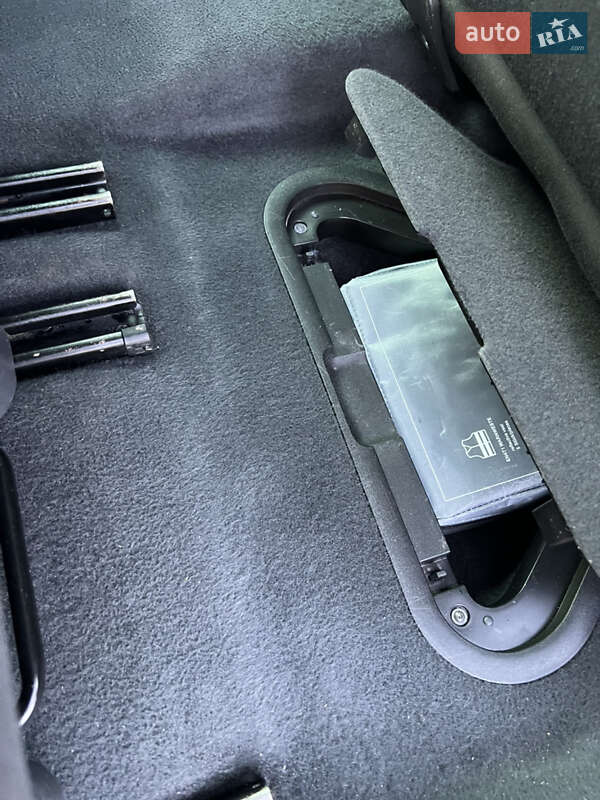 Минивэн Volkswagen Sharan 2012 в Черновцах