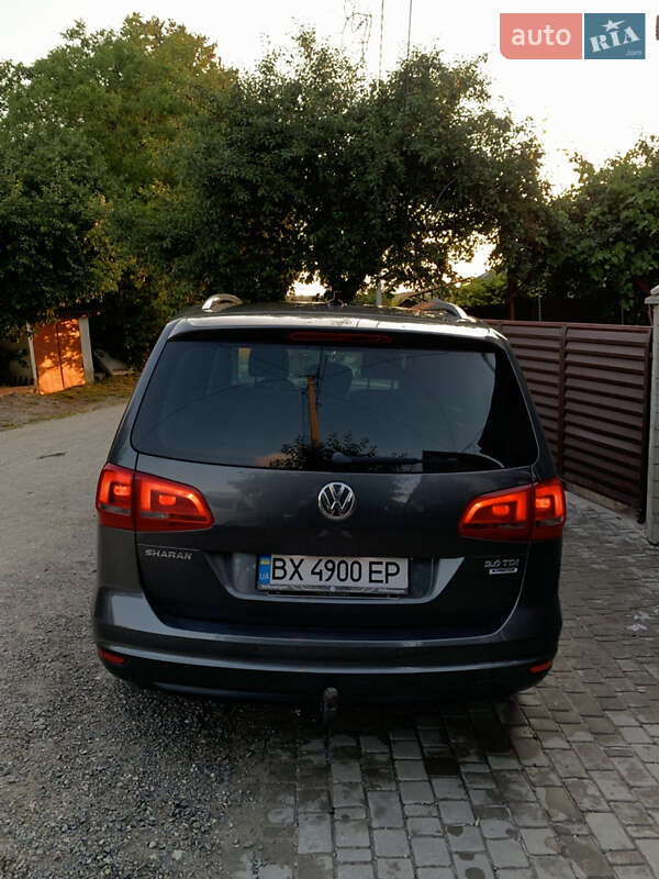 Минивэн Volkswagen Sharan 2014 в Дунаевцах