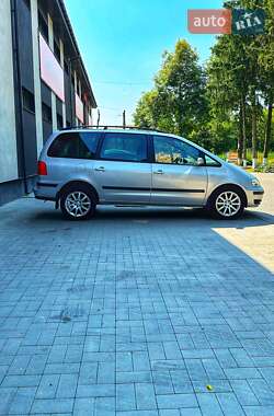 Минивэн Volkswagen Sharan 2002 в Умани