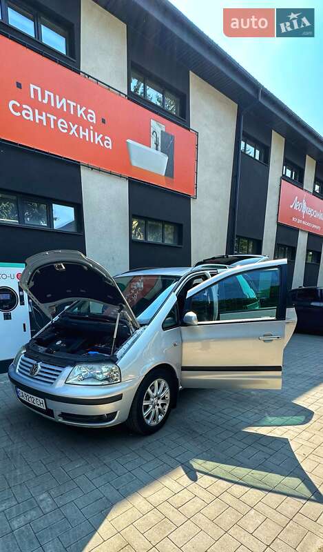 Мінівен Volkswagen Sharan 2002 в Умані