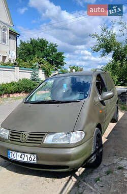 Минивэн Volkswagen Sharan 1997 в Гайсине