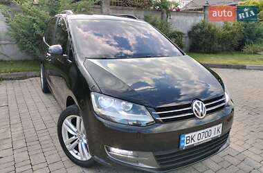 Минивэн Volkswagen Sharan 2016 в Ровно