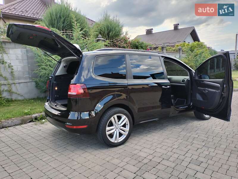 Мінівен Volkswagen Sharan 2016 в Рівному